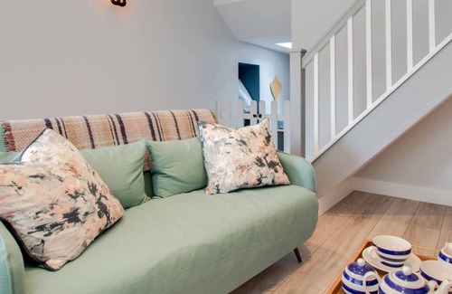 Ferryside House | Bwthyn Bach in the beautiful Ferryside