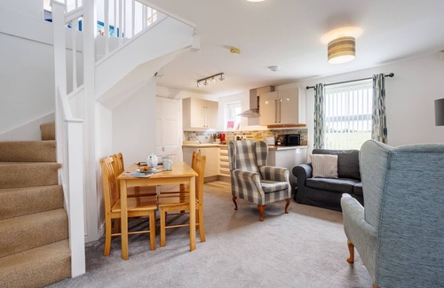 Ty Croes Cottage | Bwthyn Branwen: Accessible Pet-Friendly Cottage in Aberffraw | Managed by Anglesey Holiday Lettings
