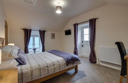 Rowen House | Bwthyn Carreg Rowen - Two Bedroom House, Sleeps 4