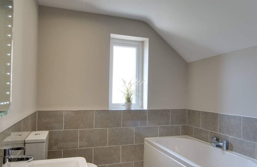 Criccieth House | Bwthyn Ednyfed in the beautiful Criccieth