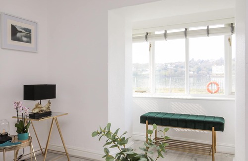 Bangor House | BWTHYN SILIWEN (OLD BATH HOUSE), pet friendly in Bangor