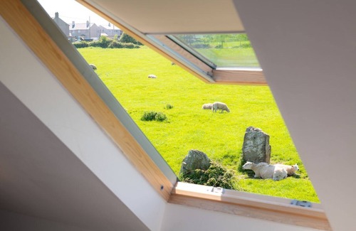 Ty Croes Cottage | Bwthyn Siwan: Charming Pet-Friendly Cottage in Aberffraw | Managed by Anglesey Holiday Lettings