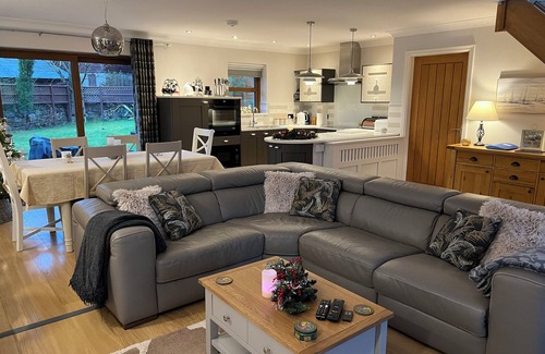 Llanddaniel Fab Cottage | BWTHYN Y GWYNION, pet friendly, country holiday cottage in Gaerwen