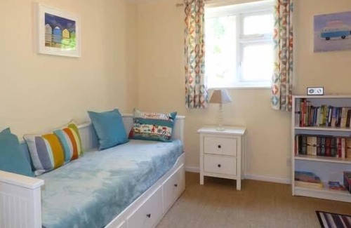 Llanbedr-y-cennin Cottage | BWYTHYN CLYD, pet friendly, character holiday cottage in Tal-Y-Bont