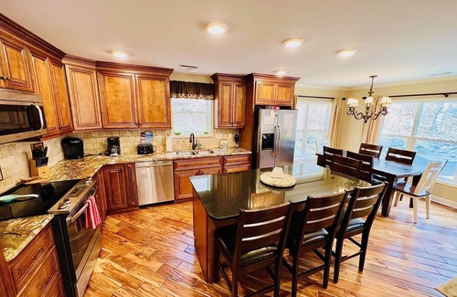 Boone House | By a Mountain Stream! Creekside Comfort, Hot tub