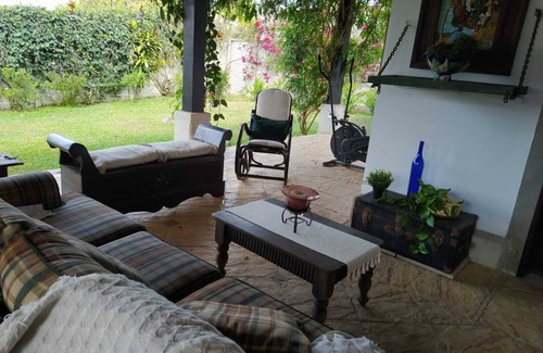 Villa Canales Villa | By San G Spa/Santa E. Barillas/V. Canales/Jocotillo/Sleeps 10, WIFI