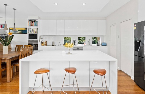 Thirroul House | By the Beach Holiday Home @ Thirroul