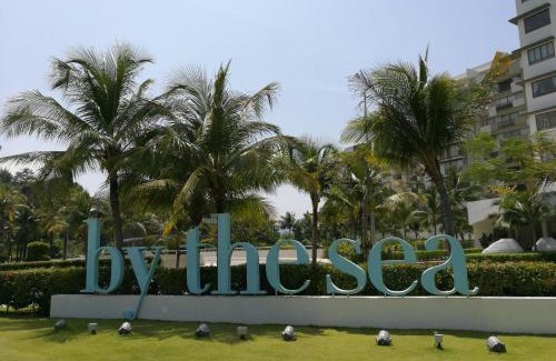 Batu Ferringhi Apartment | By The Sea BeachFront Penang