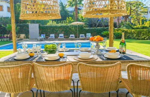 Lloret de Mar Villa | By The Sea Lux House - Great Swimming Pool in Fenals Beach