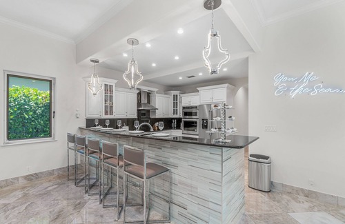 Lauderdale-by-the-Sea House | BY THE SEA VACATION VILLAS 5 STAR AQUABELLA 5/4 PRIVATE POOL WALK TO BEACH
