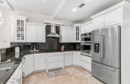 Lauderdale-by-the-Sea House | BY THE SEA VACATION VILLAS 5 STAR AQUABELLA 5/4 PRIVATE POOL WALK TO BEACH