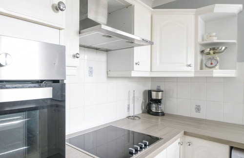 Axminster House | BYEWAYS, pet friendly, with a garden in Colyton