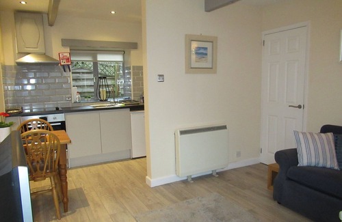 Bude Cottage | Byre, Character 1 bed 19th century cottage in peaceful location