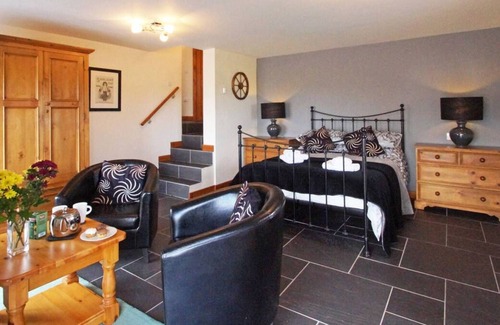 Garn Fadryn House | Bythynnod Lleuddad Cottages