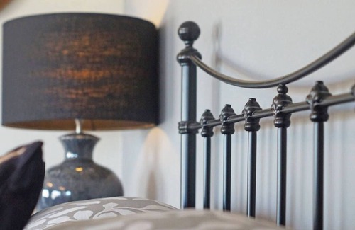 Garn Fadryn House | Bythynnod Lleuddad Cottages