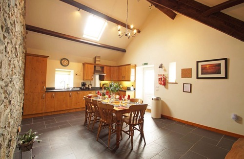 Garn Fadryn House | Bythynnod Lleuddad Cottages
