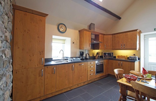Garn Fadryn House | Bythynnod Lleuddad Cottages