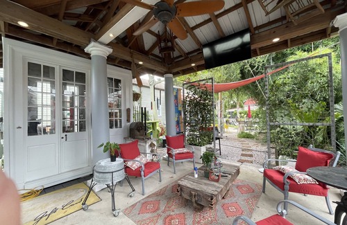 Bywater House | Bywater Home, Parking and Pet Friendly Retreat by RedAwning