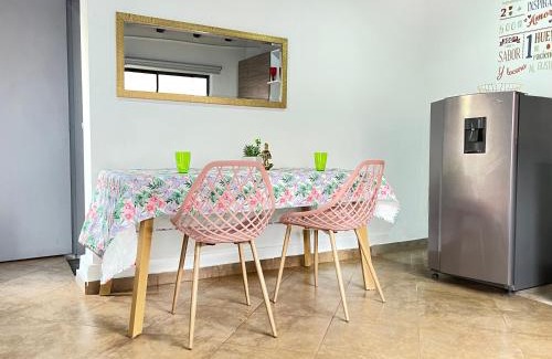 Belen Apartment | Cálido, familiar, al frente del Centro Comercial Los Molinos en Belén, Medellín