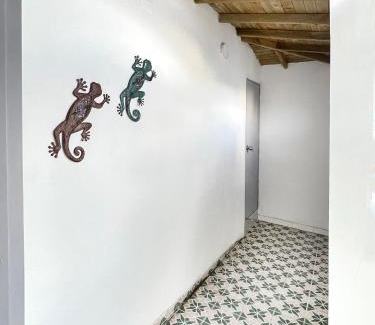 Belen Apartment | Cálido, familiar, al frente del Centro Comercial Los Molinos en Belén, Medellín