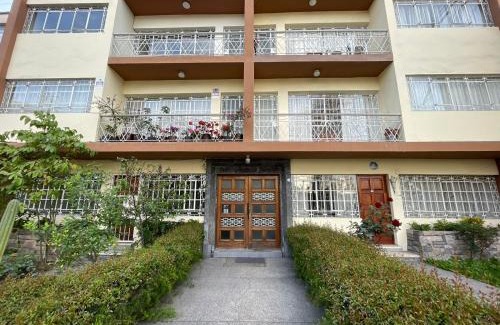 Jesus Maria Apartment | Céntrico Dpto Puca Lima a 2 cuadras de Hospital Rebagliati y Real Plaza Salaverry