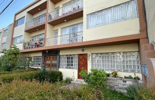 Jesus Maria Apartment | Céntrico Dpto Puca Lima a 2 cuadras de Hospital Rebagliati y Real Plaza Salaverry