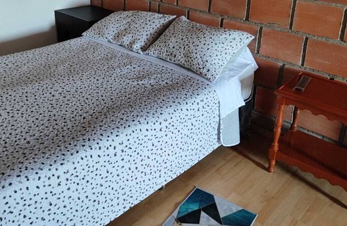 La Estrella Apartment | Cómodo Estudio el la vía a termales, a 20 minutos de las aguas cálidas .