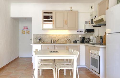 Riez Apartment | Côté Place