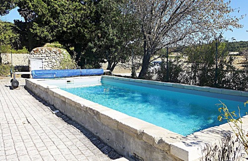 Clansayes Ski Chalet | Côté Sud, charming stone gîte with private swimming pool, Drôme