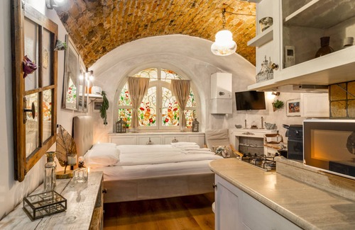 Desenzano del Garda City Centre Apartment | C'era una volta in centro by Wonderful Italy