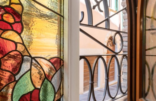 Desenzano del Garda City Centre Apartment | C'era una volta in centro by Wonderful Italy