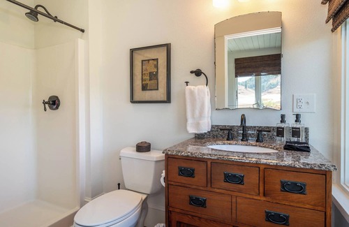 Roseburg Bed & Breakfast | C.H. Bailey House