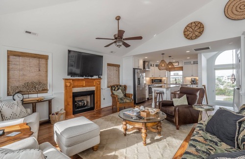 Topsail Beach House | C-Maid | Oceanfront Views + Amazing Amenities!