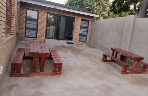 Phalaborwa Cabin | C-Rane Lodge - E