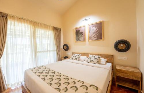 Sernabatim Resort | C Roque Beach Resort