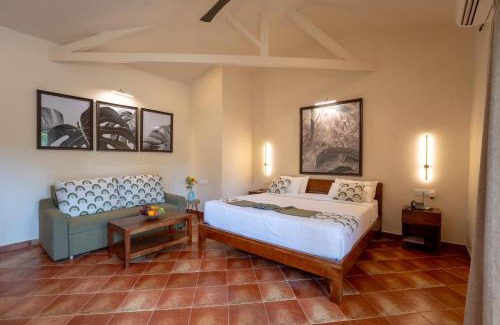 Sernabatim Resort | C Roque Beach Resort