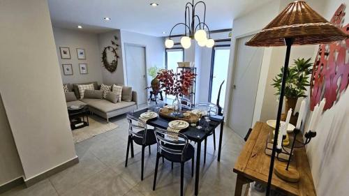 Chalong Apartment | C212 Relaxing Condo Rooftop Pool & Ocean Views