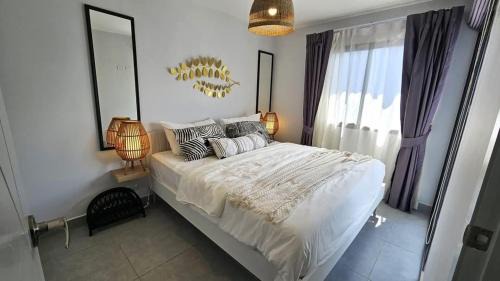 Chalong Apartment | C212 Relaxing Condo Rooftop Pool & Ocean Views