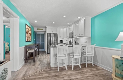 Myrtle Beach Condo | C305 - Charming 2-bedroom condo in fabulous Myrtle Beach, Beach Access,Pool
