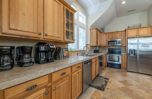 Corolla Village House | C5124 Angel's Retreat 18. Pool, Cabana, Elevator, Pets, Rec Room, Open YR!