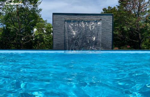 Kram Villa | C6 Rock Garden Pool Villa พูลวิลล่า