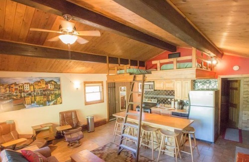 Glenwood Springs Condo | C9: Newly remodeled 1 bedroom with Charming Western Elegance and Comfort!