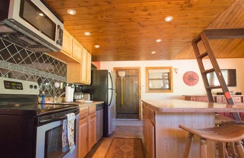 Glenwood Springs Condo | C9: Newly remodeled 1 bedroom with Charming Western Elegance and Comfort!