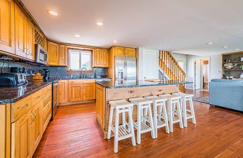 Carova Beach House | C9037 Sandy Cheeks. 4X4 Area, Canalfront, Private Pool, Hot Tub!