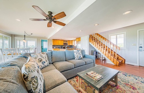 Carova Beach House | C9037 Sandy Cheeks. 4X4 Area, Canalfront, Private Pool, Hot Tub!