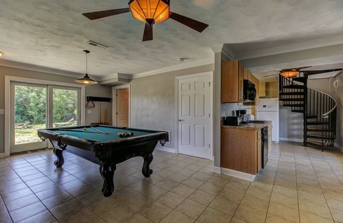 Carova Beach House | C9037 Sandy Cheeks. 4X4 Area, Canalfront, Private Pool, Hot Tub!
