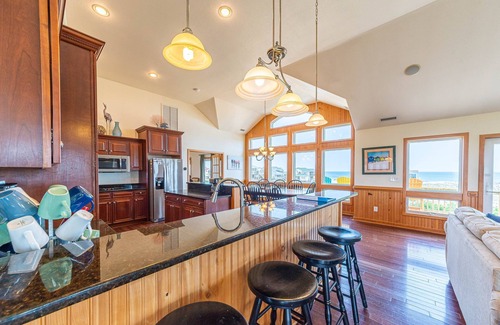 Carova Beach House | C9038 Time Fades Away. Wild Horses, 4X4 Area, Pool, Hot Tub! Winter Weeks Now