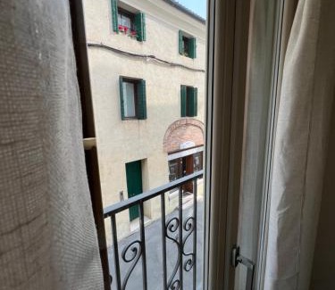 Bassano del Grappa Apartment | Ca' Del Vecio, in centro storico, Piazza Garibaldi