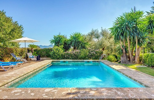 Pollensa House | “Ca les Estamenyes” close to the Sea, Wi-Fi, A/C, Terrace, Garden & Pool; Parking Available