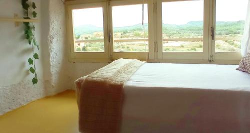 El Pinell de Brai House | Ca Les Nines 2